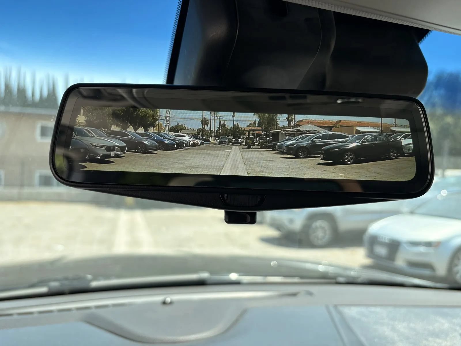 Used 2019 Cadillac Escalade ESV Luxury RWD image 18