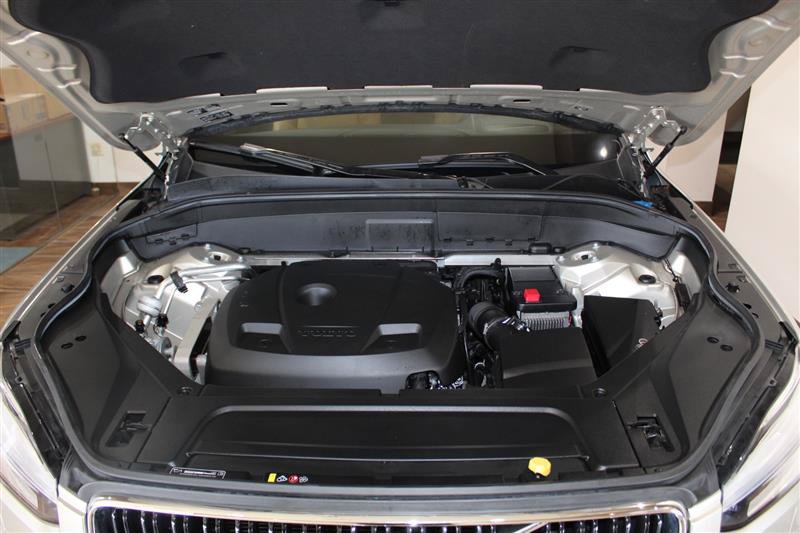 Used 2017 Volvo XC90 T5 Momentum AWD/4WD image 13