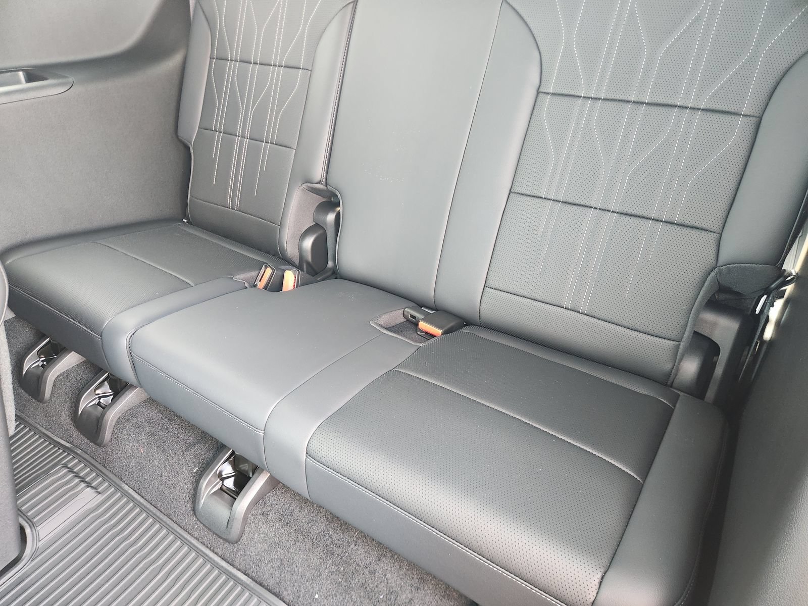 New 2026 Buick Enclave Avenir w/ Super Cruise Package FWD image 36