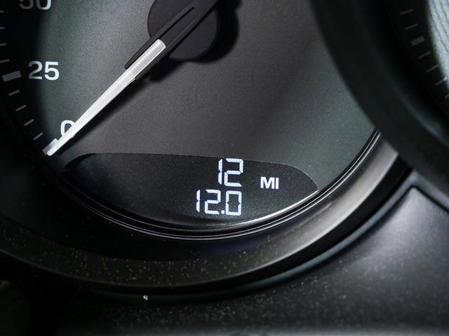 New 2026 Porsche Macan S image 12