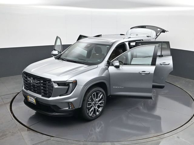 New 2026 GMC Acadia Denali Ultimate w/ LPO, Floor Liner Package AWD/4WD image 31