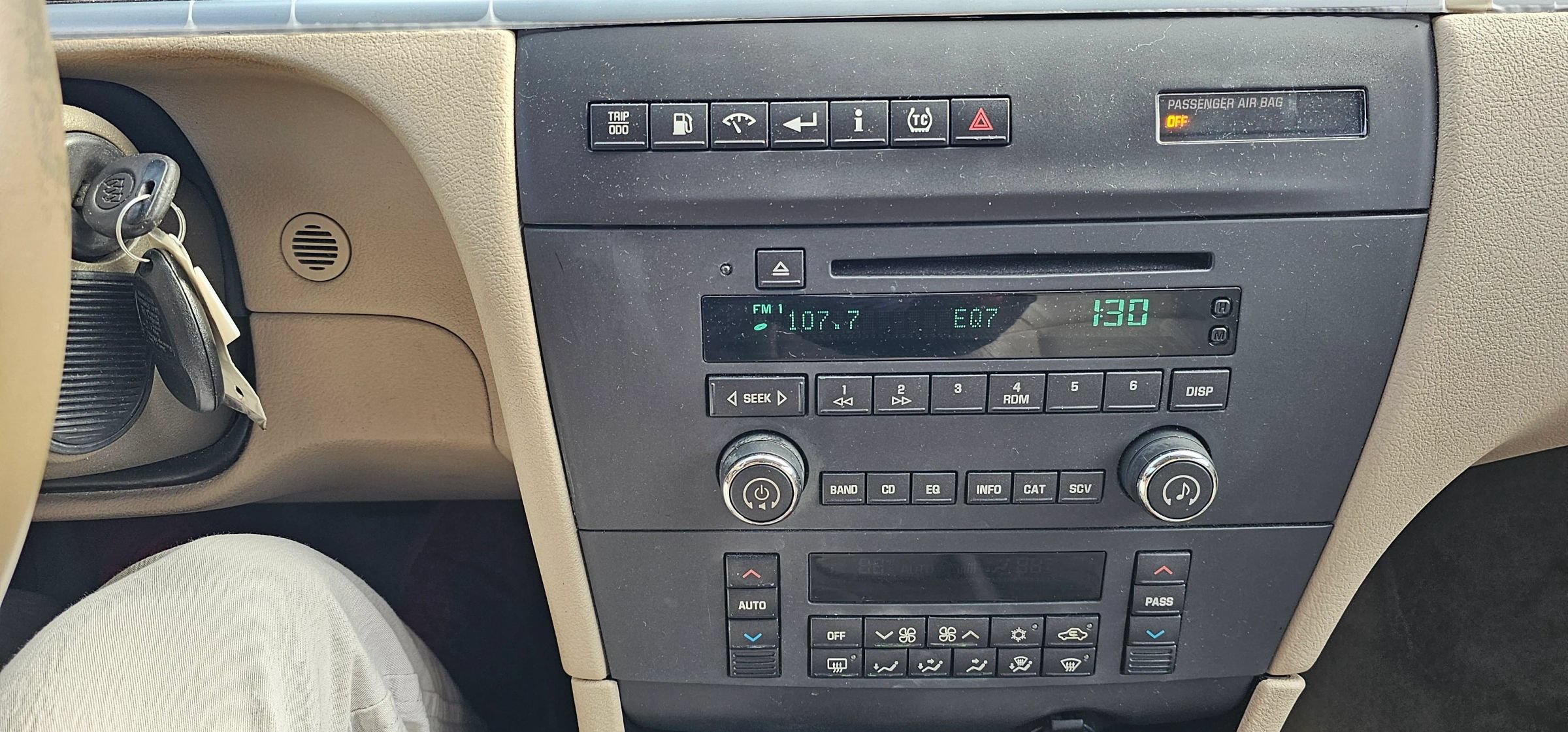 Used 2006 Buick LaCrosse CXL w/ Driver Confidence Package FWD image 16