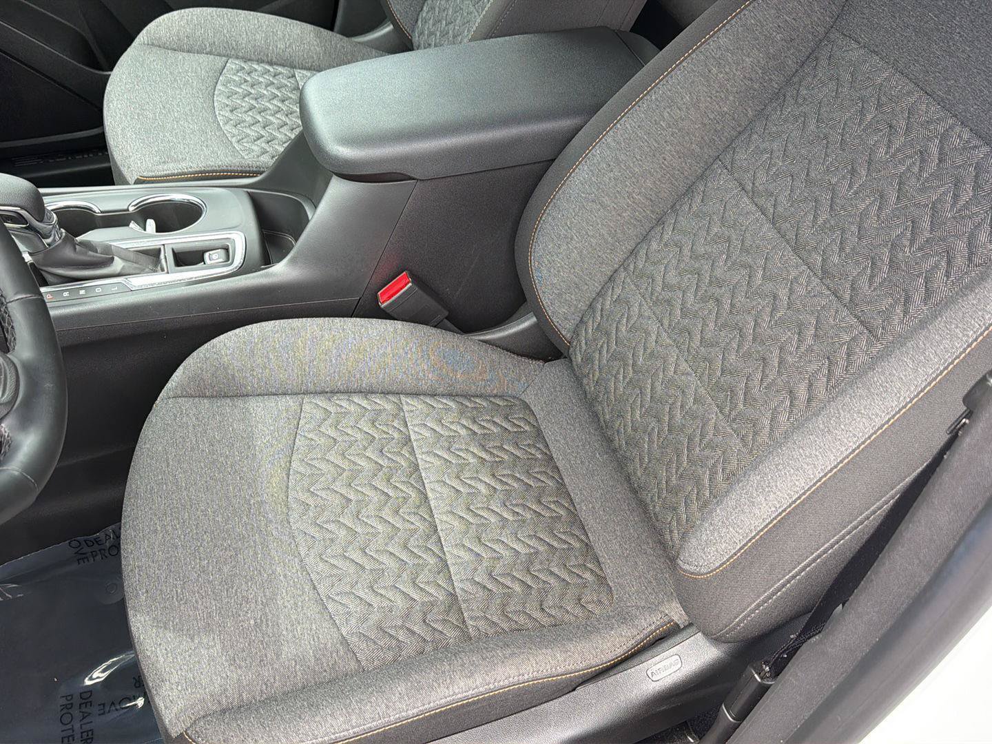 Used 2023 Chevrolet Equinox LT FWD image 29