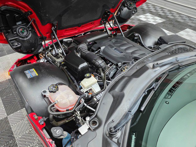 Used 2006 Pontiac Solstice Convertible w/ Premium Package RWD image 29
