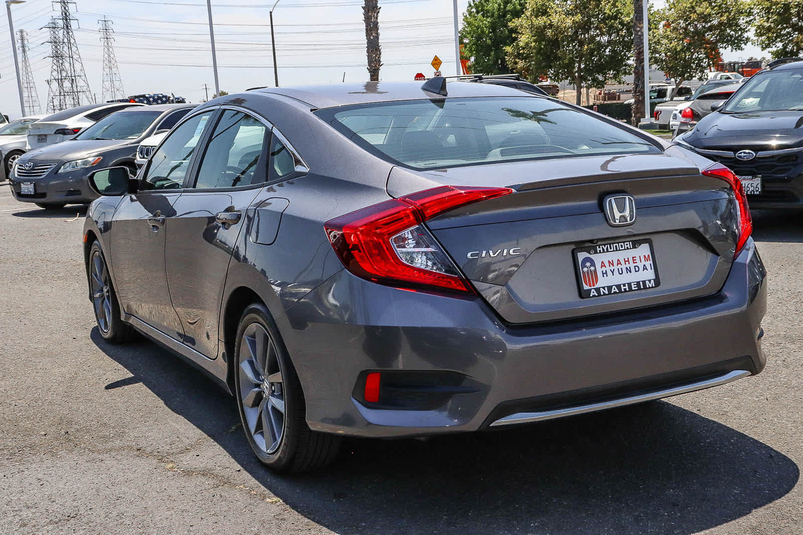Used 2019 Honda Civic EX-L image 9