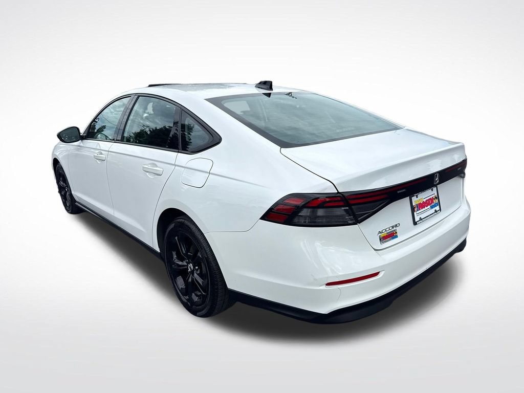 Used 2025 Honda Accord SE video 3