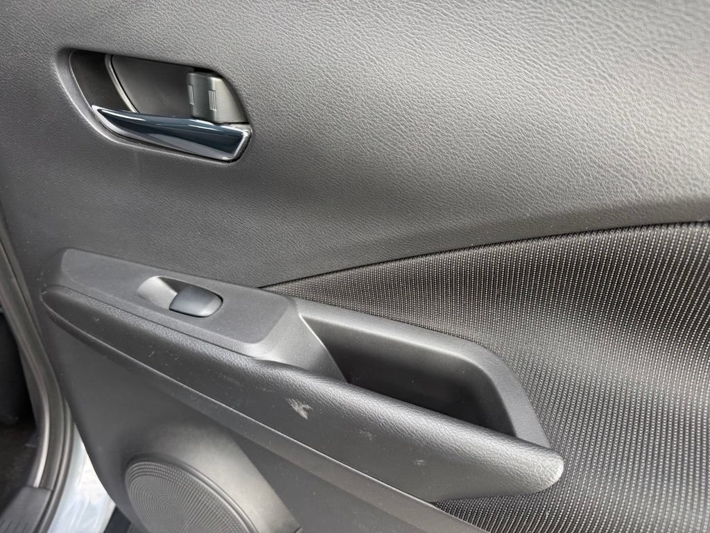 Used 2021 Nissan Kicks SV FWD image 36