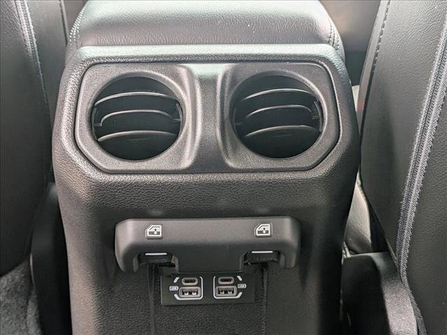 Used 2021 Jeep Wrangler Unlimited Sahara AWD/4WD image 17