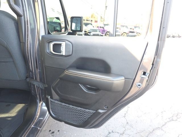 Used 2025 Jeep Wrangler Unlimited Sahara w/ Safety Group image 45