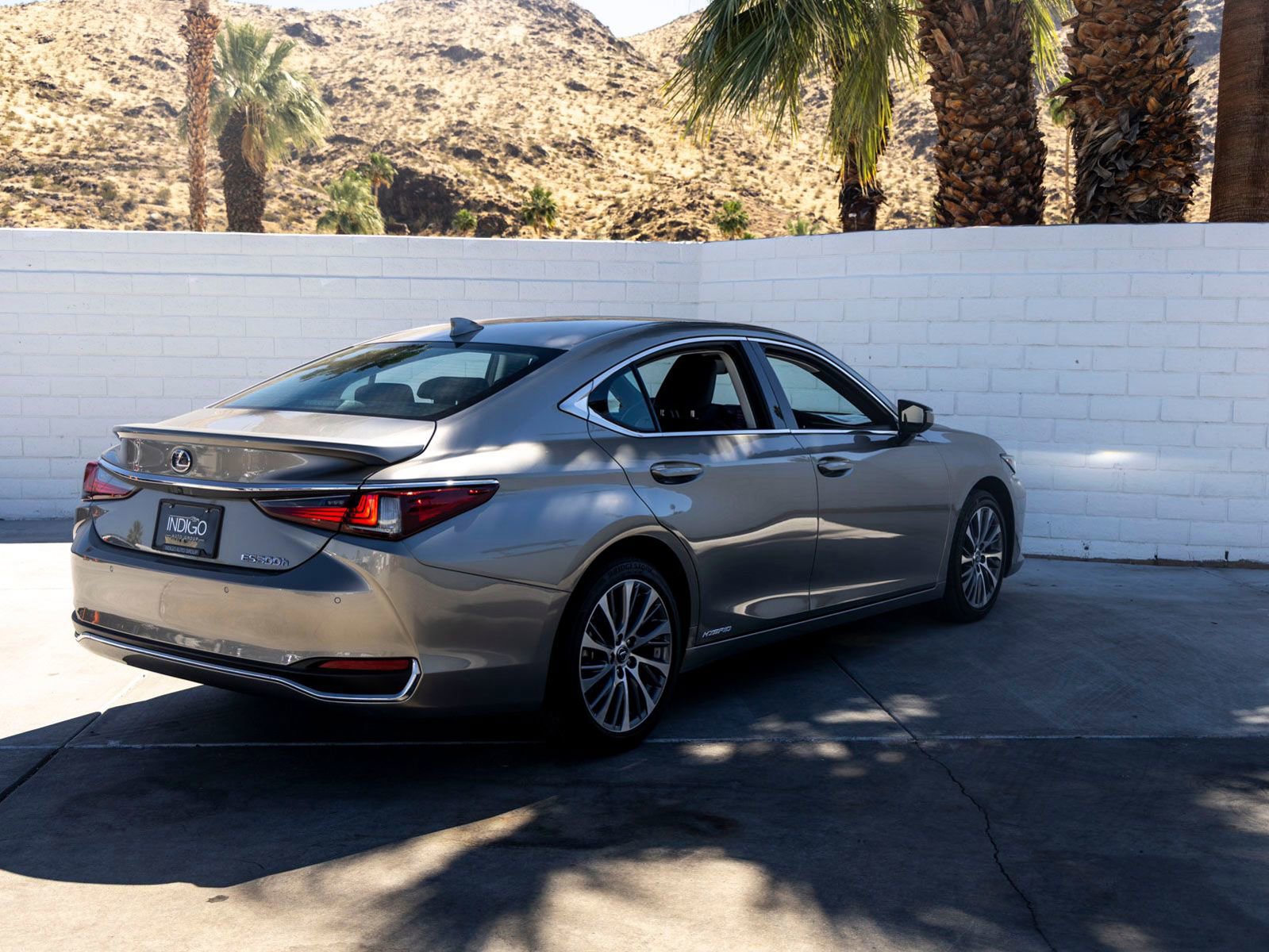 Used 2021 Lexus ES 300h w/ Premium Package image 10
