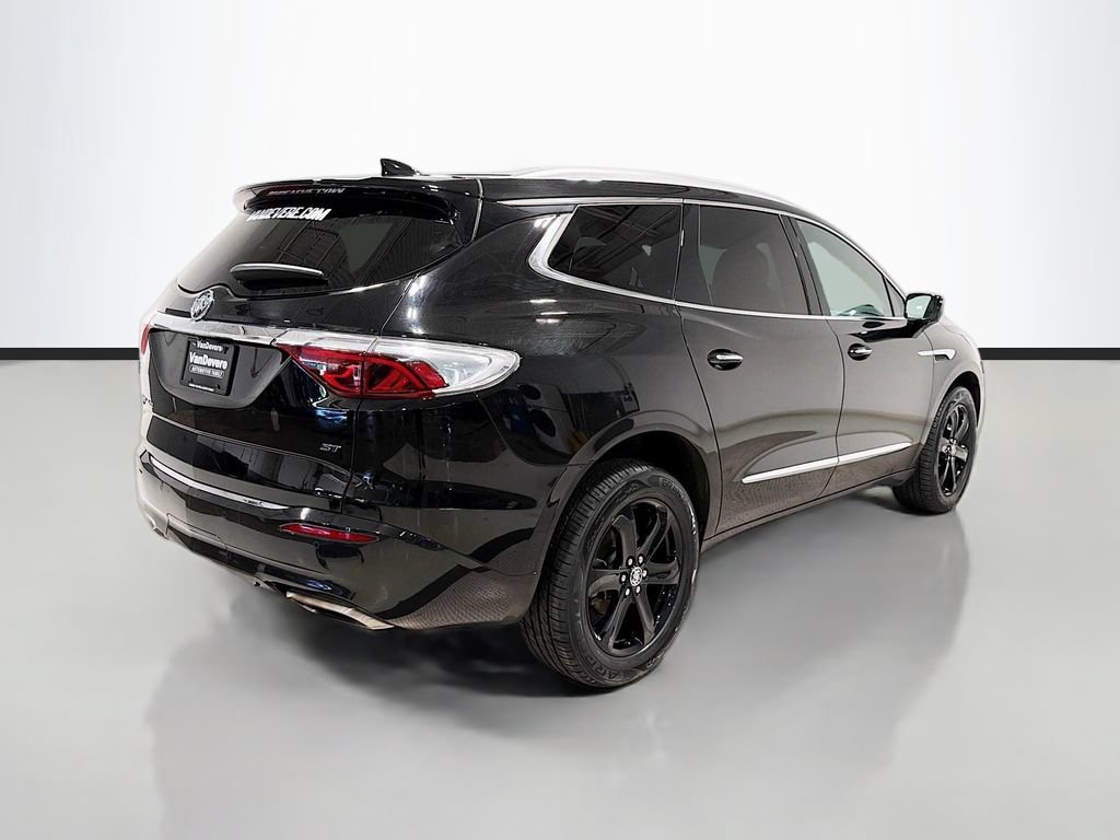 Used 2023 Buick Enclave Essence w/ Sport Touring Edition AWD/4WD image 9