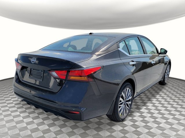 New 2025 Nissan Altima 2.5 SV image 5