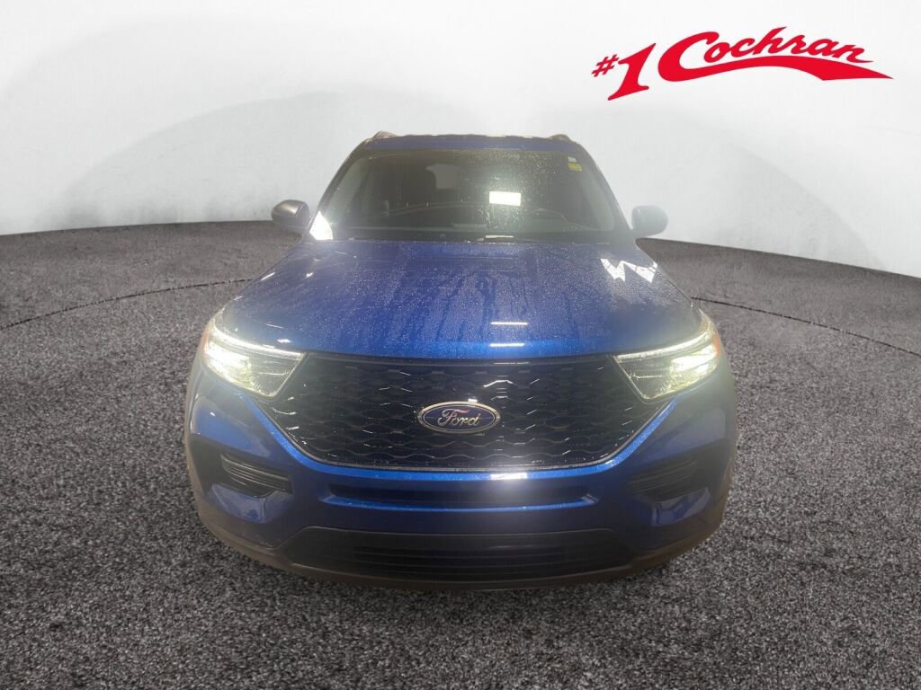 Used 2023 Ford Explorer XLT image 26