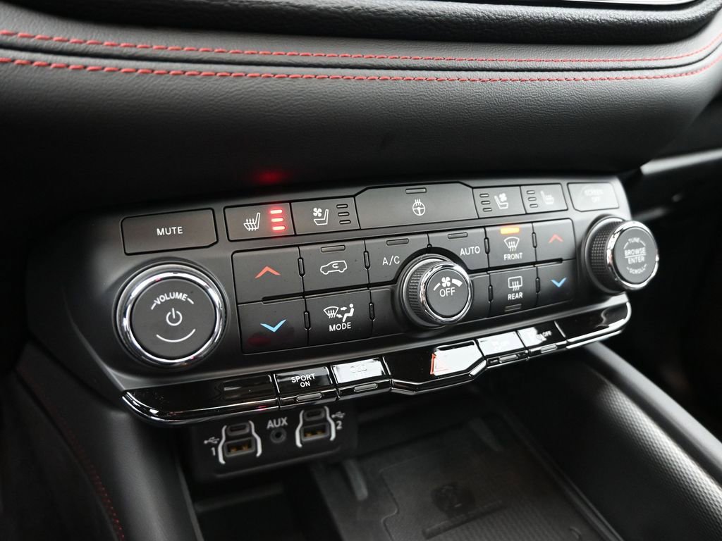 Used 2023 Dodge Durango R/T image 18