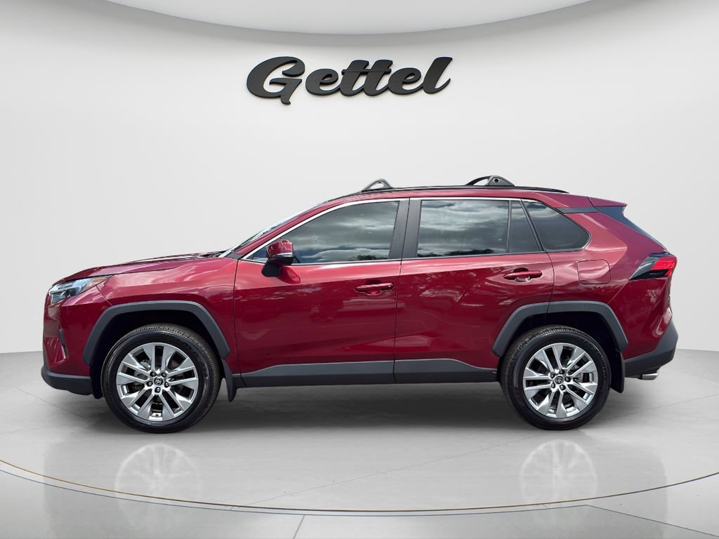Used 2025 Toyota RAV4 XLE Premium FWD image 8