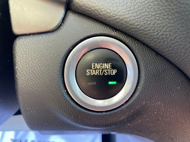 Used 2020 Chevrolet Equinox LT FWD image 21