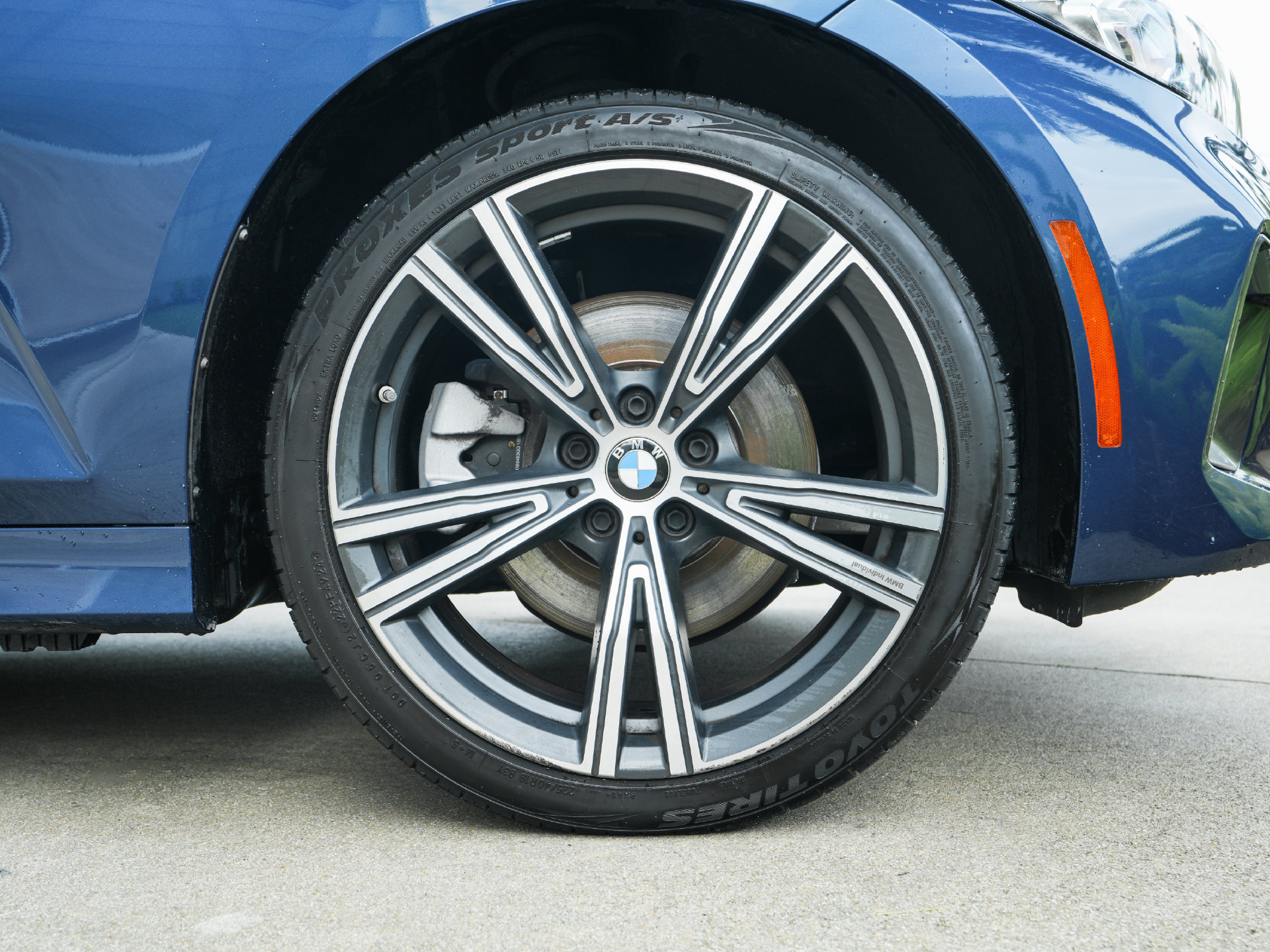 Used 2024 BMW 330i Sedan w/ Convenience Package RWD image 38