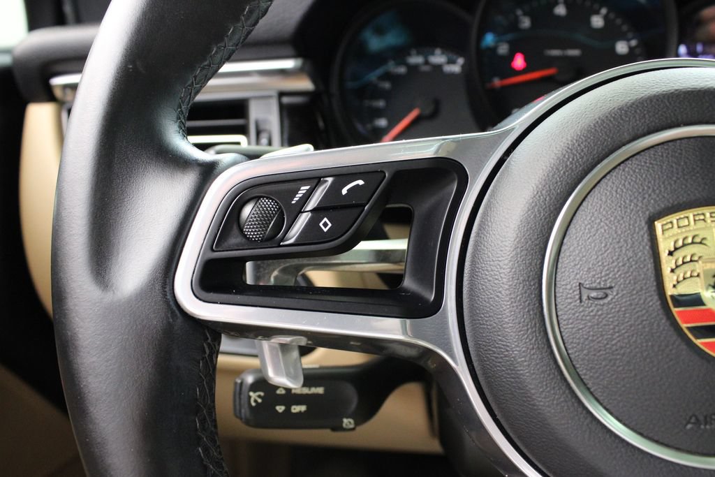 Used 2020 Porsche Macan AWD/4WD image 26