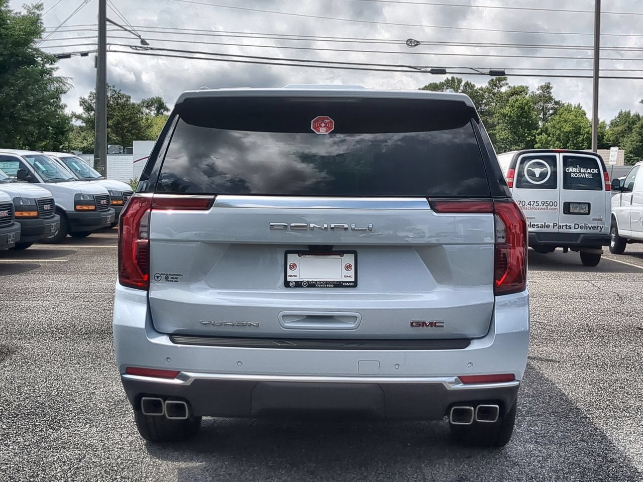 New 2026 GMC Yukon XL Denali w/ Denali Reserve Package AWD/4WD image 7