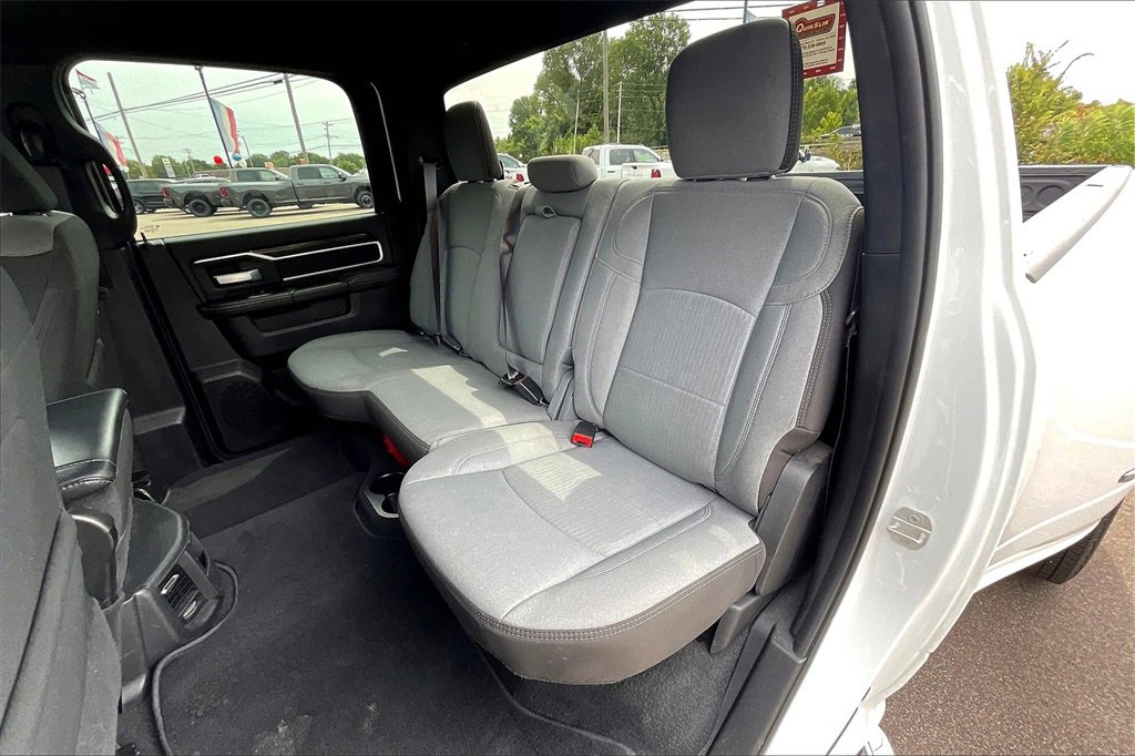 Used 2024 RAM 3500 Big Horn image 26