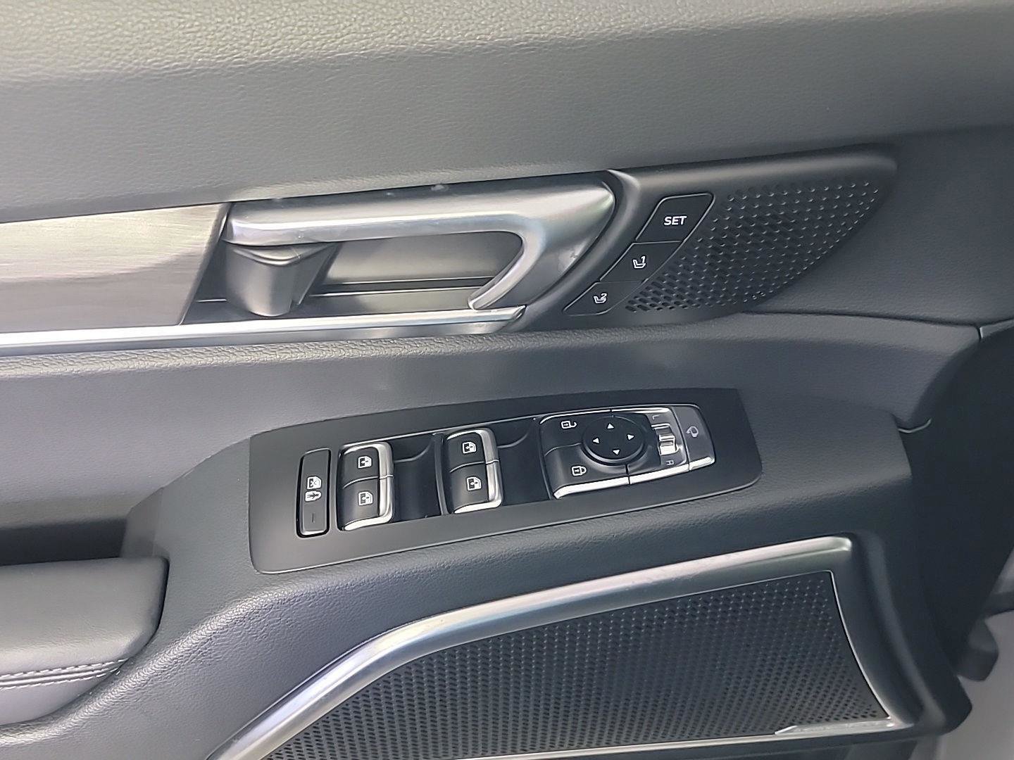 Used 2025 Kia Telluride SX X-Line image 39