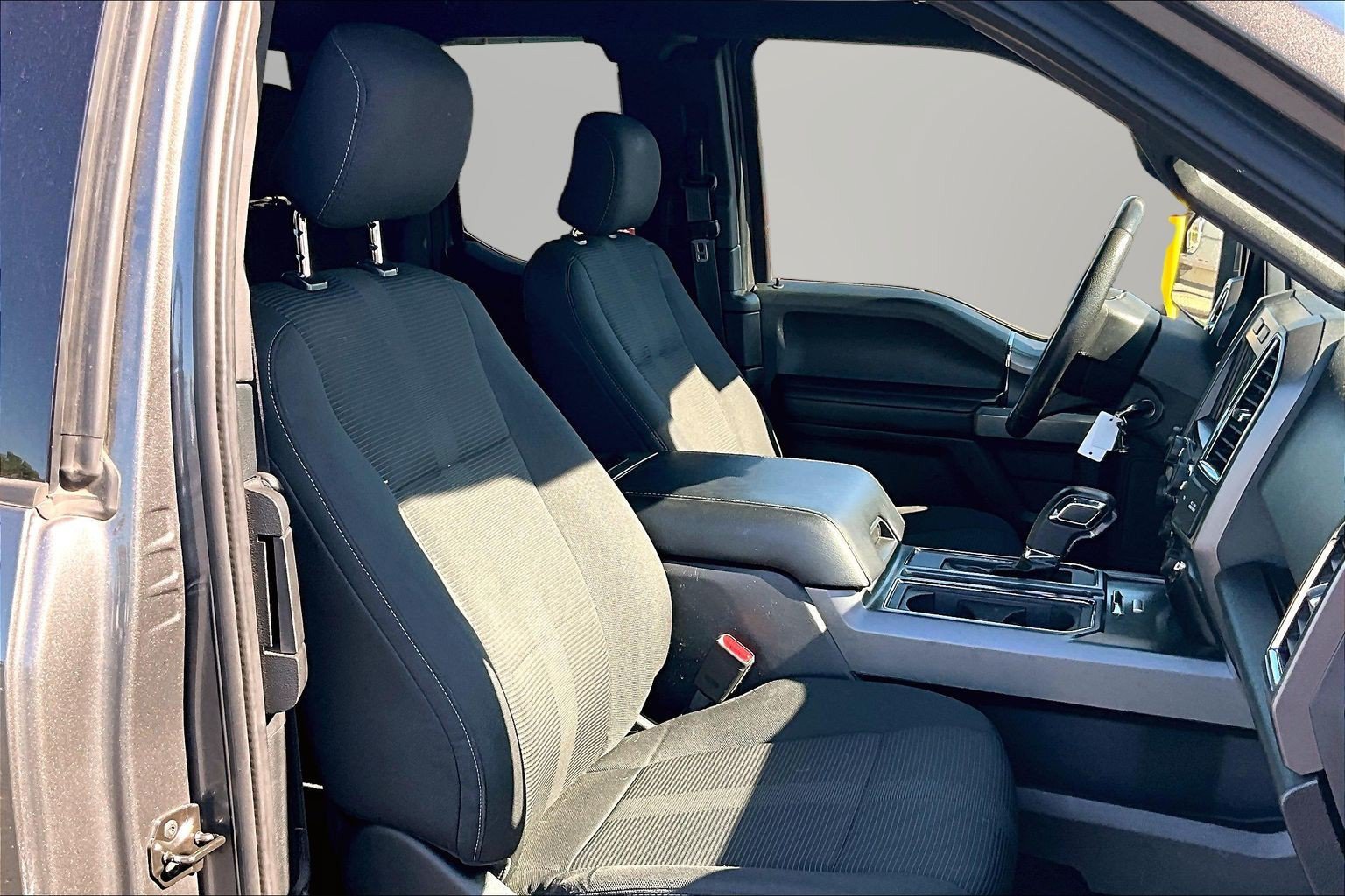 Used 2016 Ford F150 XLT w/ Equipment Group 302A Luxury RWD image 7