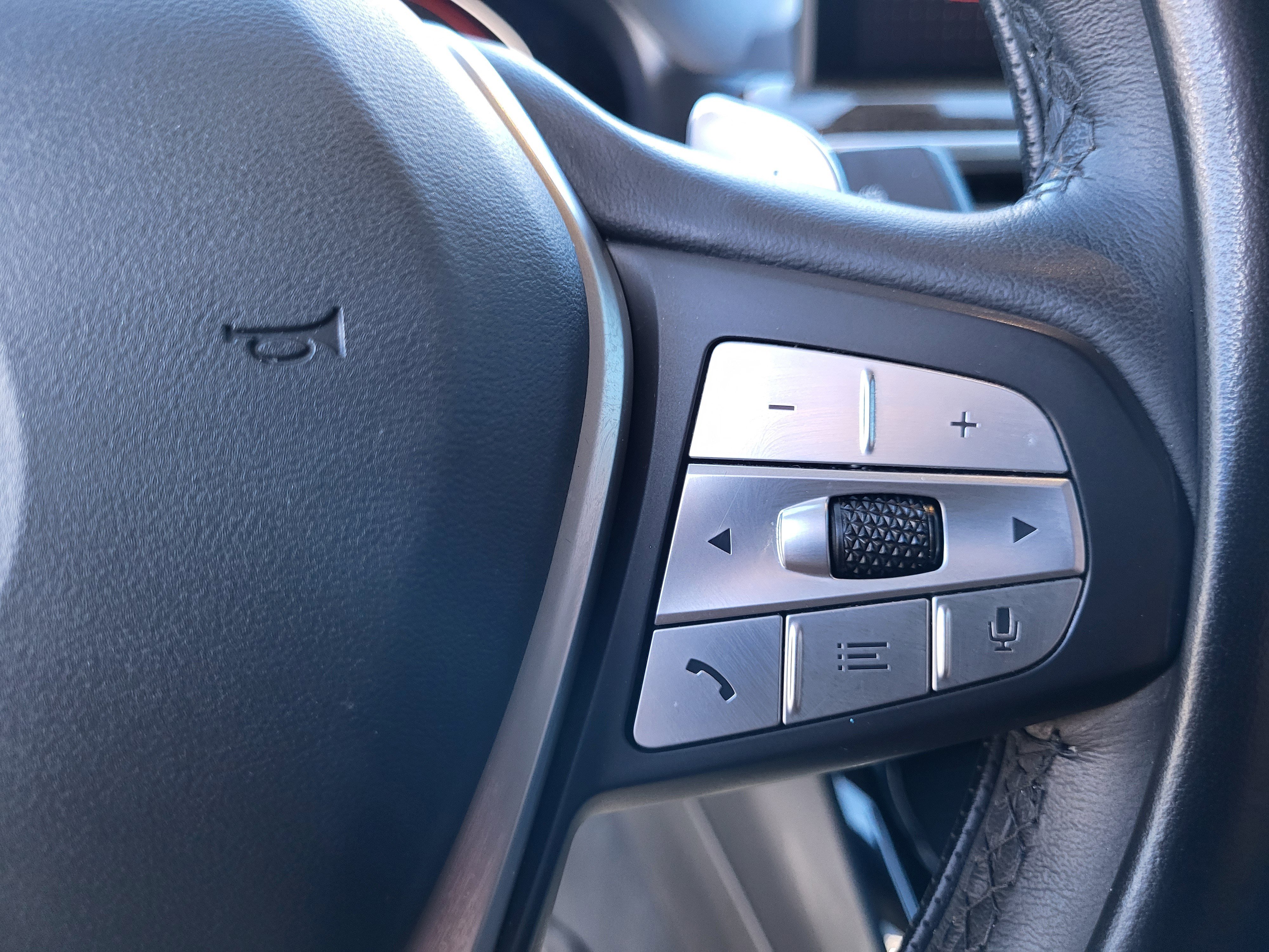 Used 2023 BMW X3 xDrive30i w/ Premium Package image 19