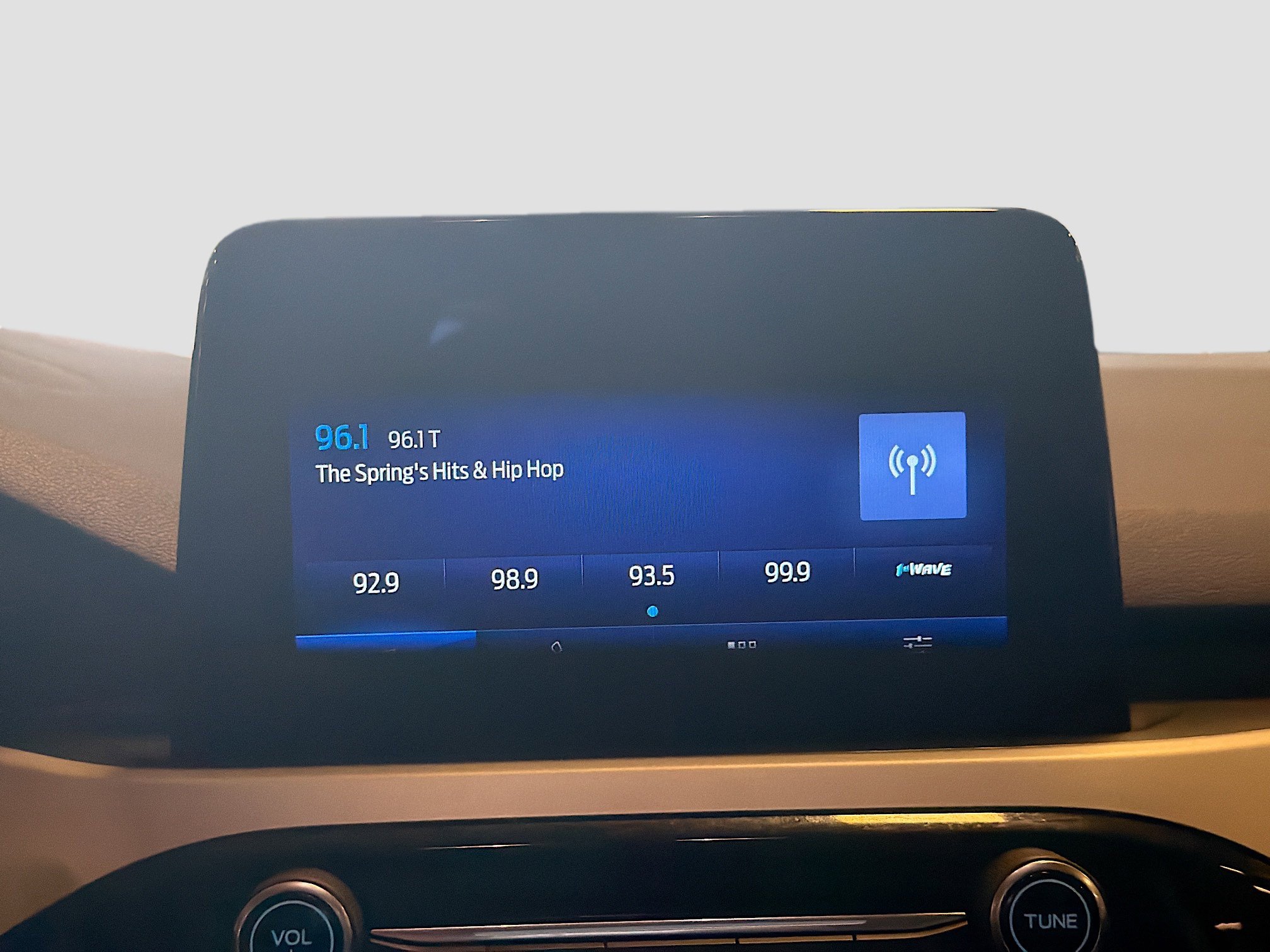 Used 2021 Ford Escape SE w/ Cold Weather Package image 21