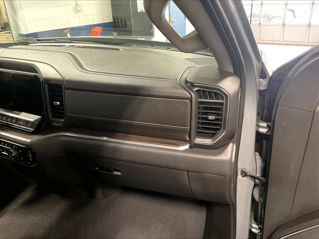 Used 2023 Chevrolet Silverado 1500 LT AWD/4WD image 13