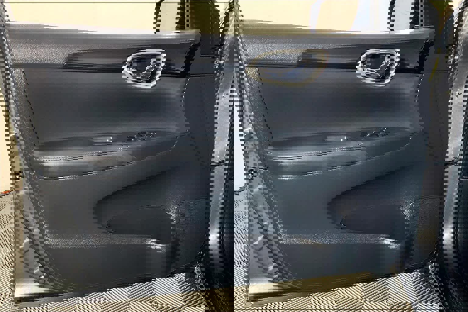 Used 2016 Nissan Sentra SV image 21