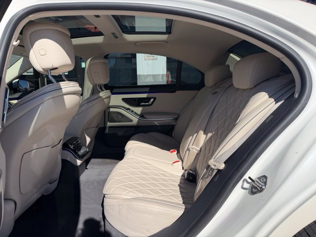 Used 2021 Mercedes-Benz S 580 4MATIC Sedan w/ AMG Line image 21