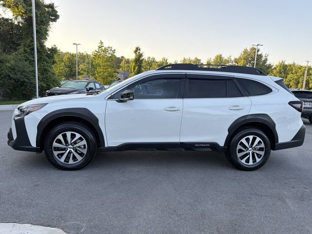 Used 2025 Subaru Outback Premium AWD/4WD image 11