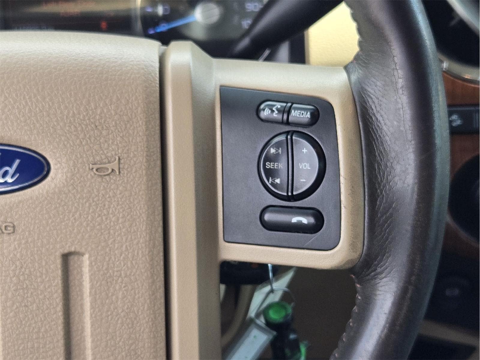 Used 2015 Ford F250 King Ranch w/ FX4 Off-Road Package AWD/4WD image 29