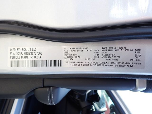 New 2025 Jeep Grand Cherokee L Limited w/ Black Appearance Package image 16