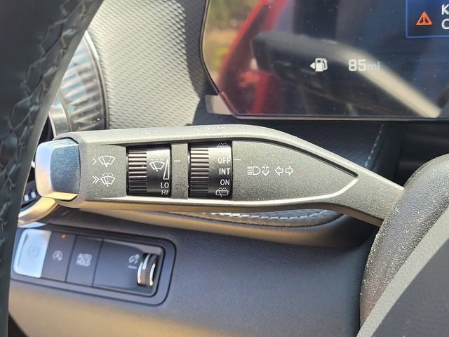 Used 2025 Chevrolet Equinox LT w/ Convenience Package II FWD image 17