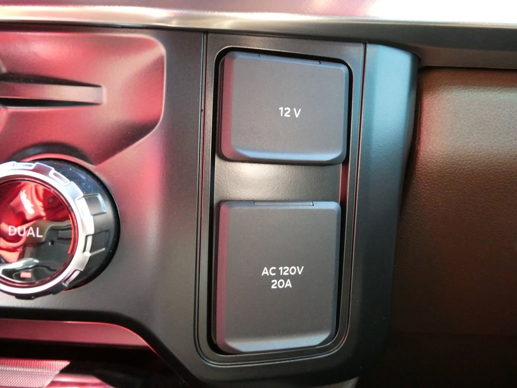Used 2025 Ford F250 King Ranch AWD/4WD image 32