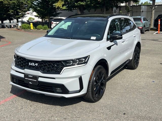 Certified 2023 Kia Sorento SX AWD/4WD image 3