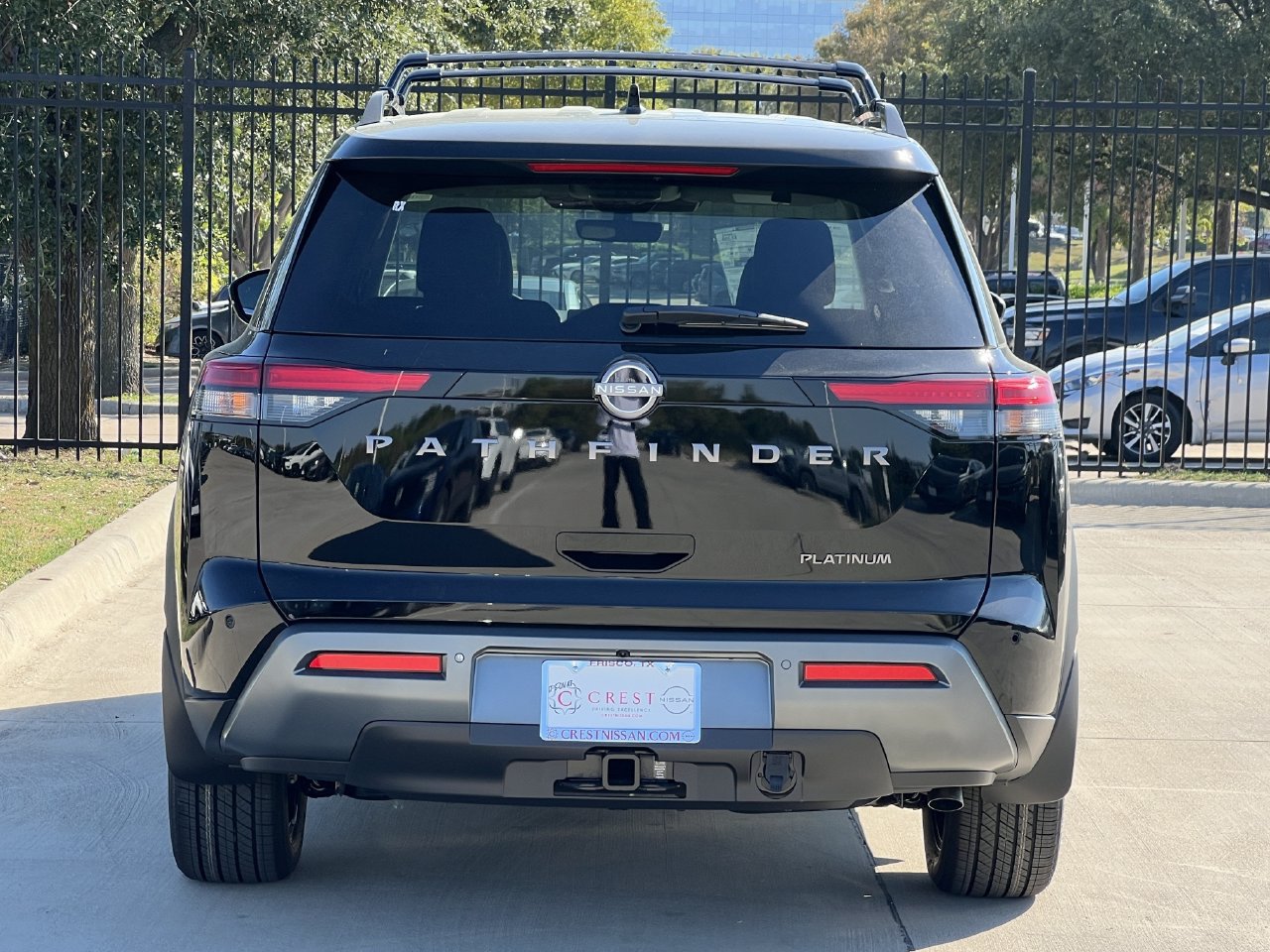 New 2026 Nissan Pathfinder Platinum FWD image 5