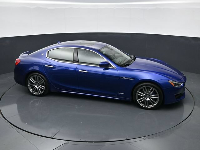 Used 2018 Maserati Ghibli S GranLusso AWD/4WD image 33