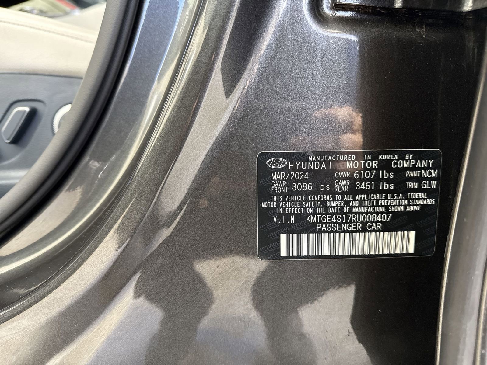 Used 2024 Genesis G80 image 36