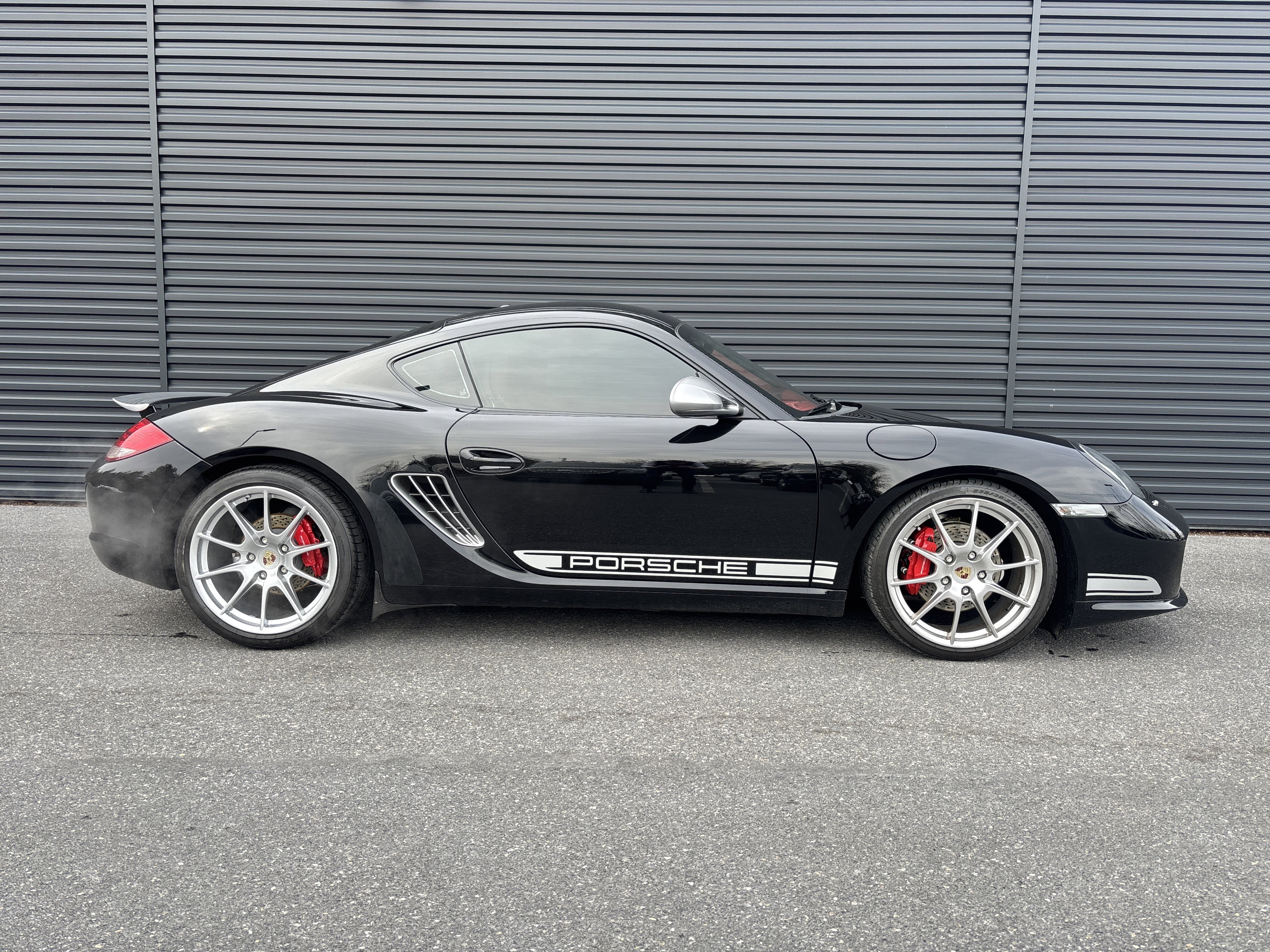 Used 2012 Porsche Cayman R image 6