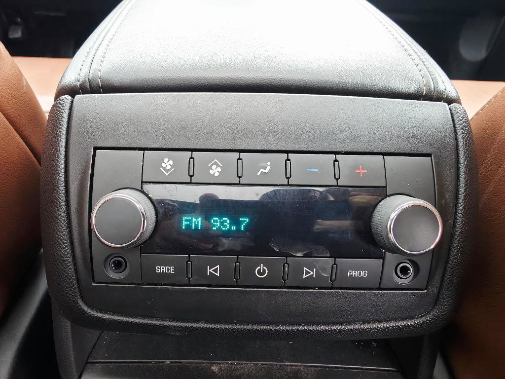 Used 2015 Chevrolet Traverse LTZ image 23