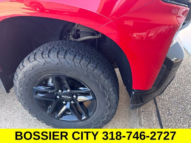 Used 2019 Chevrolet Silverado 1500 LT Trail Boss AWD/4WD image 4