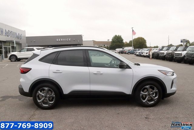 New 2026 Ford Escape ST-Line image 4