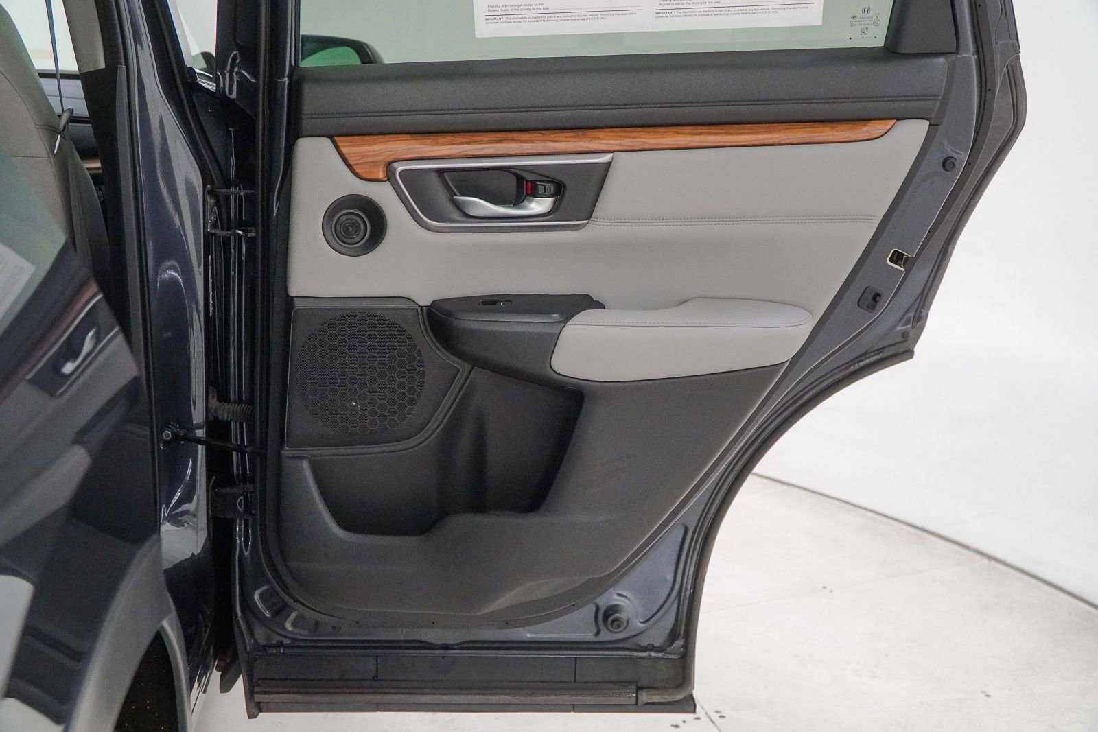 Used 2018 Honda CR-V Touring image 38