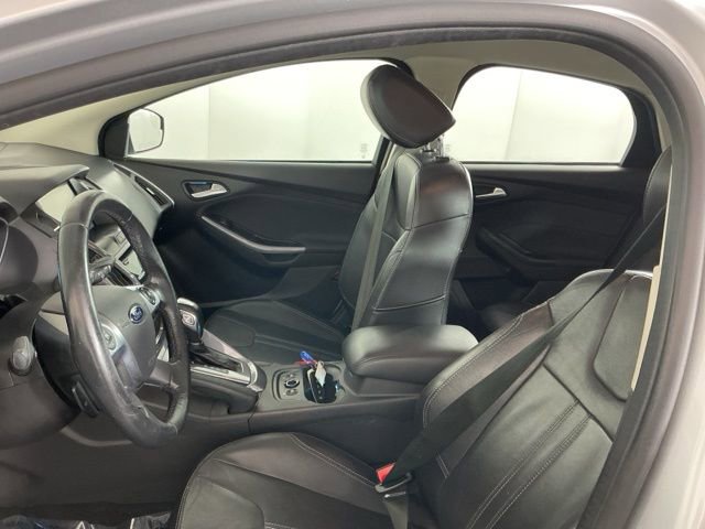 Used 2014 Ford Focus Titanium FWD image 14