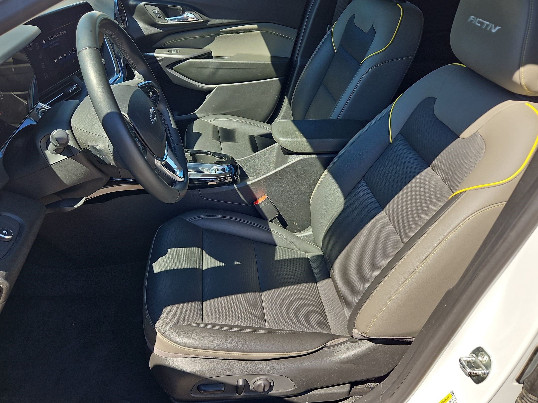Used 2024 Chevrolet Trax ACTIV w/ Driver Confidence Package FWD image 23