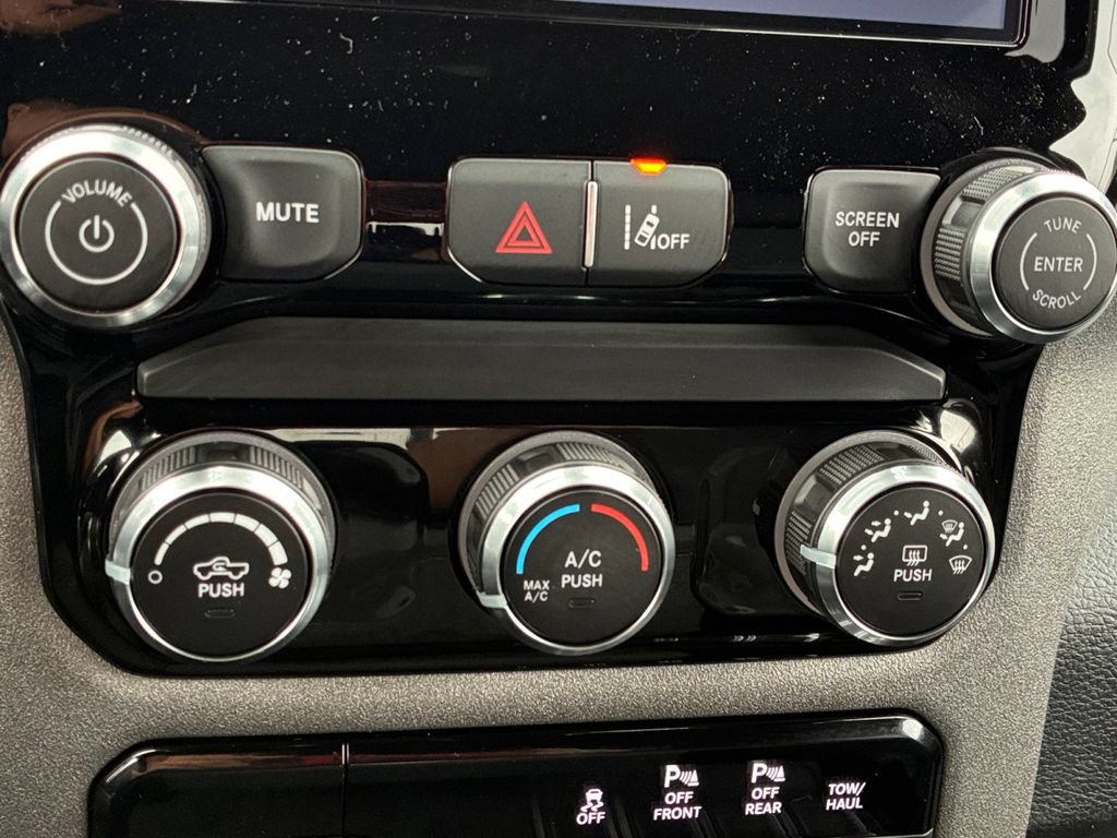 New 2026 RAM 1500 Express RWD image 4
