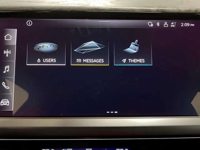 Used 2024 Audi Q4 e-tron Premium w/ Convenience Package image 46