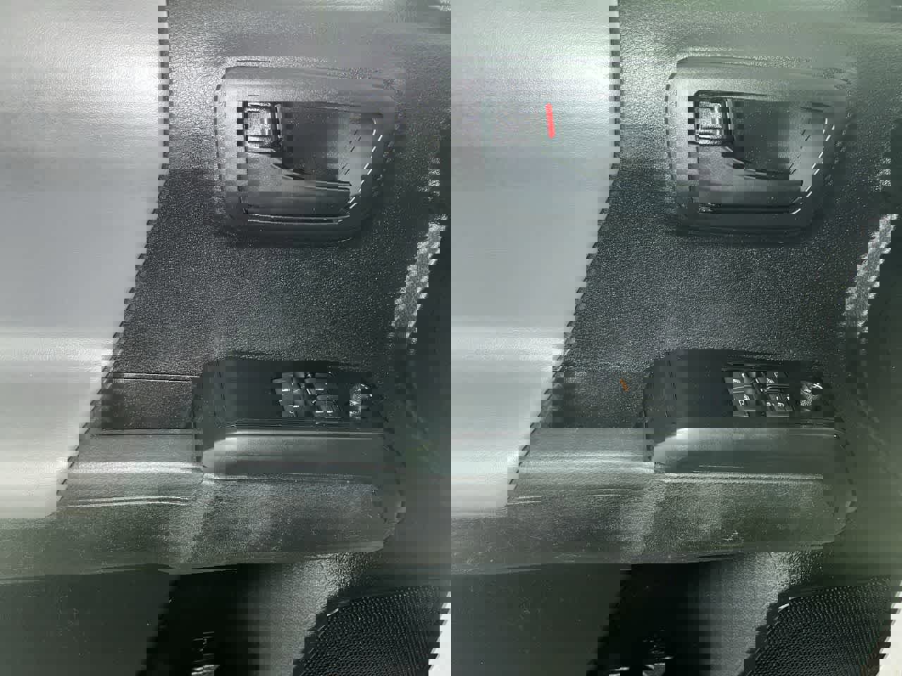 Used 2023 Toyota Tacoma SR image 13